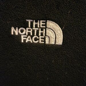 NORTH FACE ZIP UP SWEATER